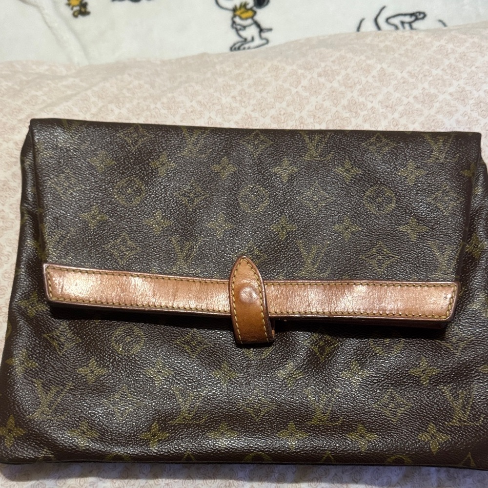 Louis Vuitton Brown Monogram Clutch